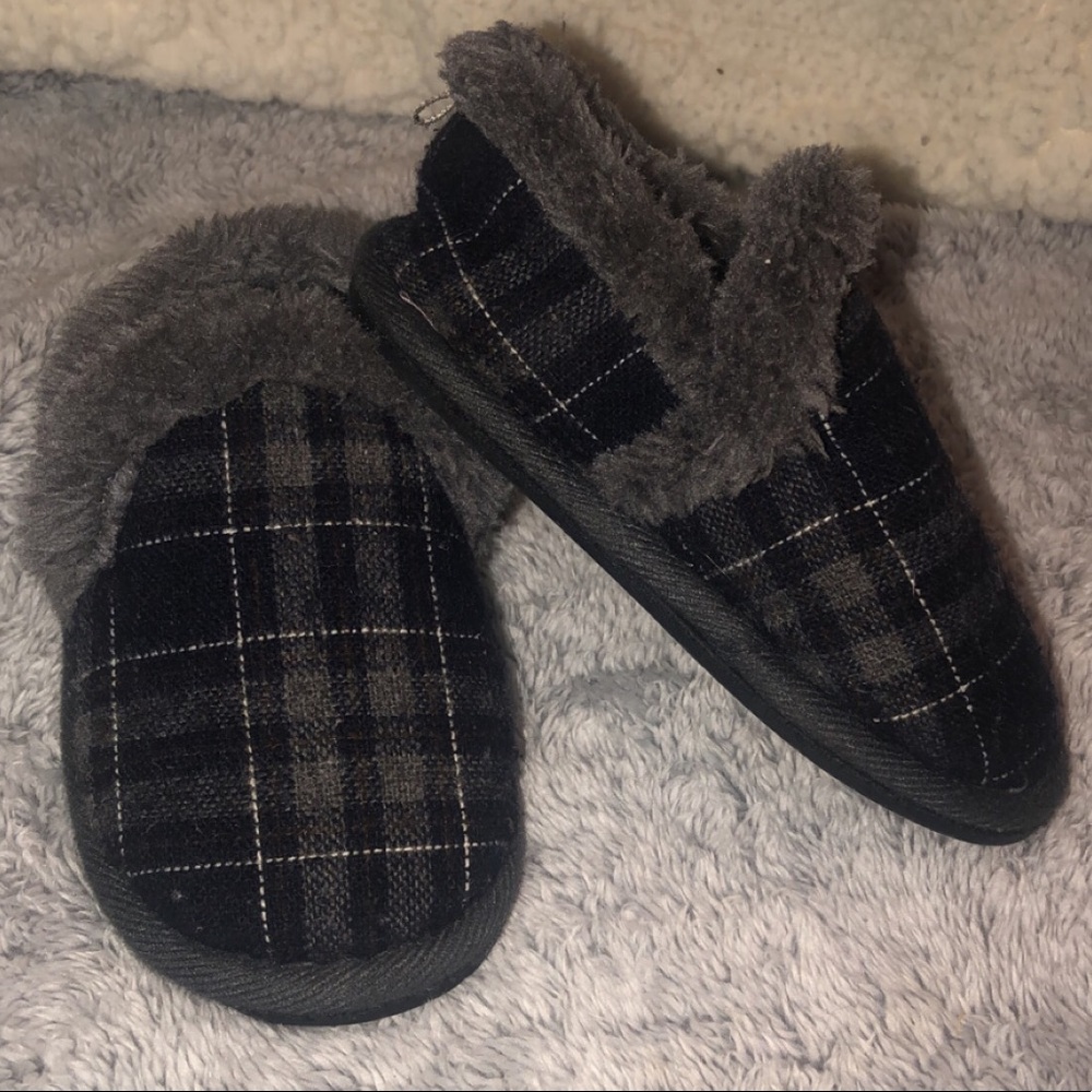 💙BABY BOY SLIPPERS (hard sole)💙
